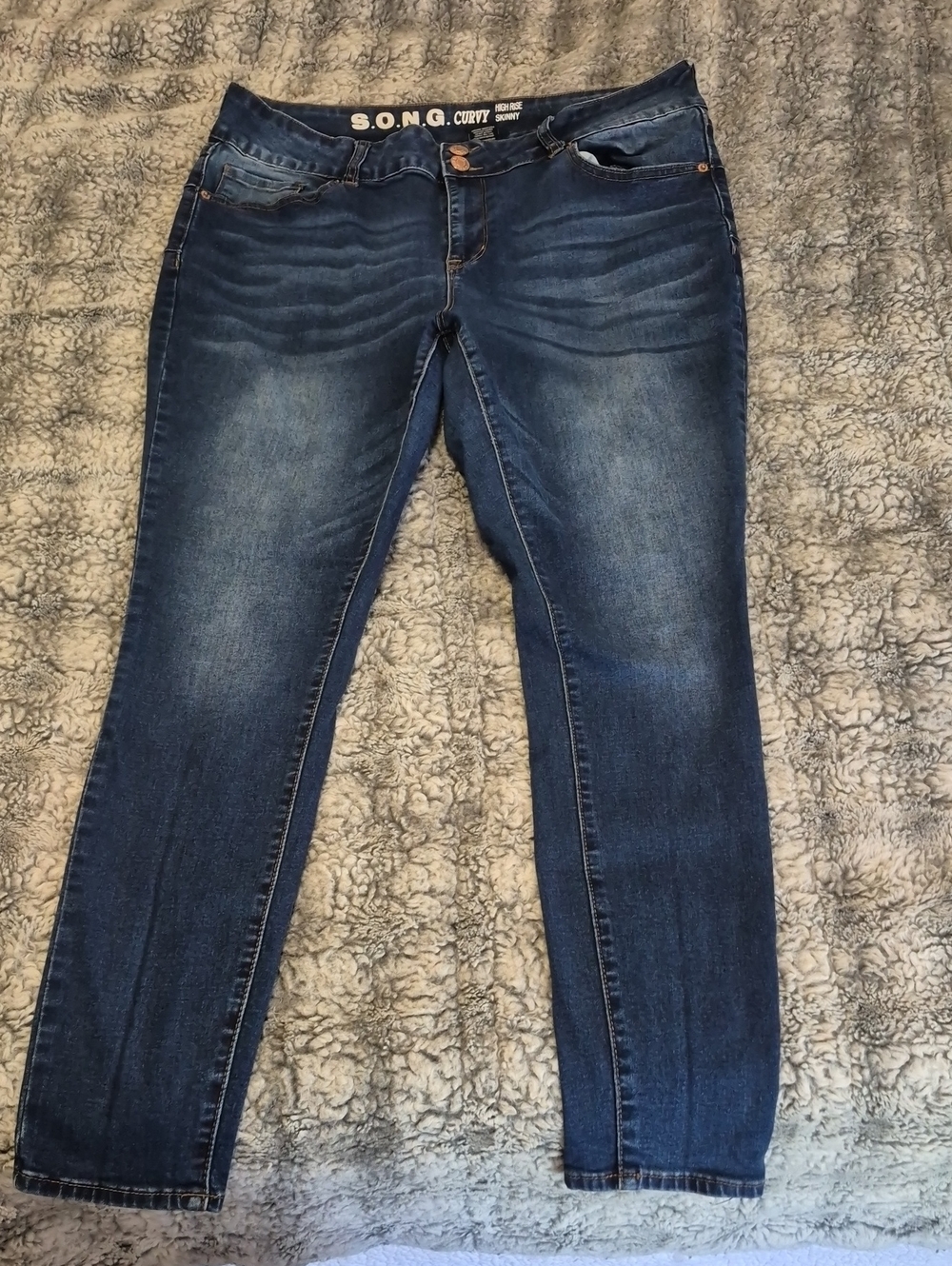 S.o.n.g 🖤 Curvy Dark Blue Skinny Jeans (1022)